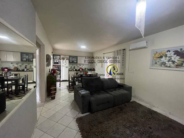 #322 - Casa para Venda em Canelinha - SC