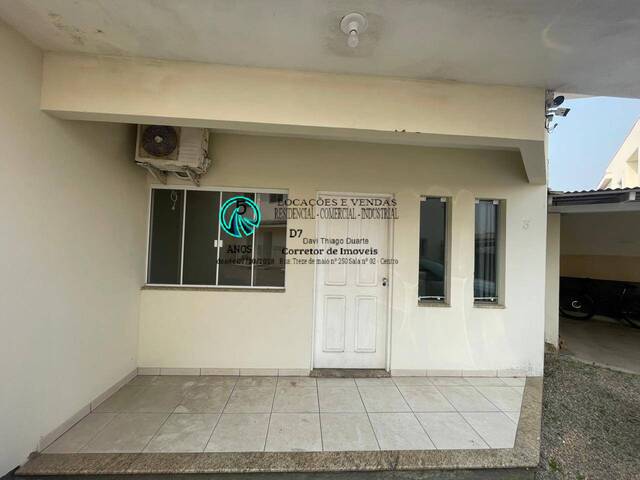 #425 - Casa para Venda em Tijucas - SC