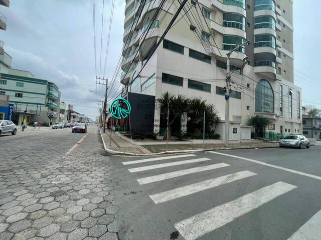 #429 - Apartamento para Locação em Navegantes - SC - 2