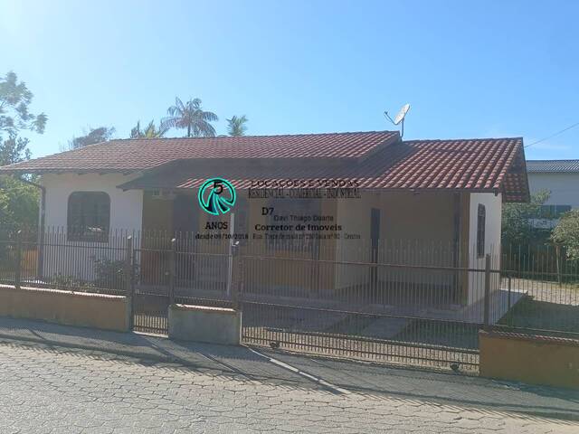 Casa para Locação em Tijucas - 3